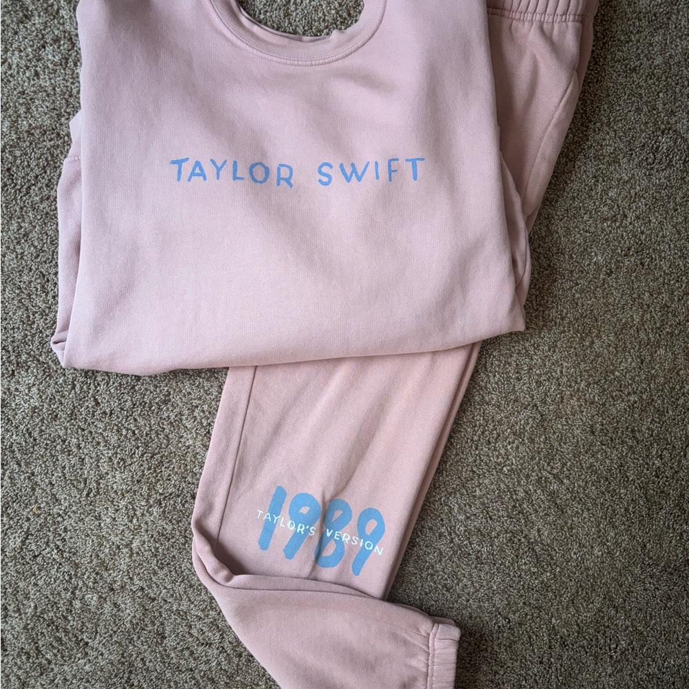 Taylor Swift Pink Sweatshirt and Jogger Set